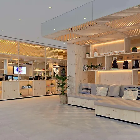 Innside By Melia Calvia Hotel 4*